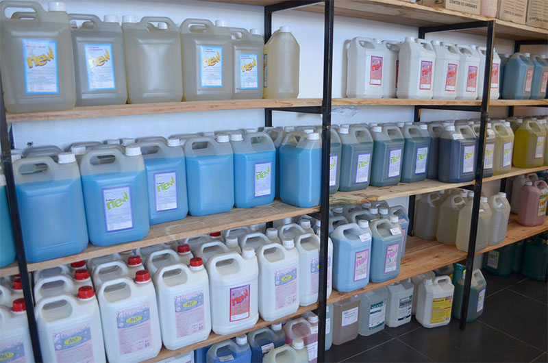 prateleira00098_0004_prateleira00020